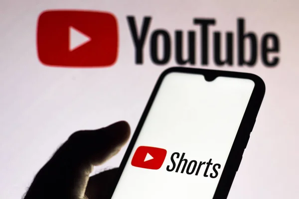 Translating YouTube Shorts is your ticket to more revenue.