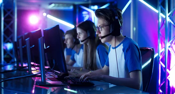 E-sporting events are the key to your success.